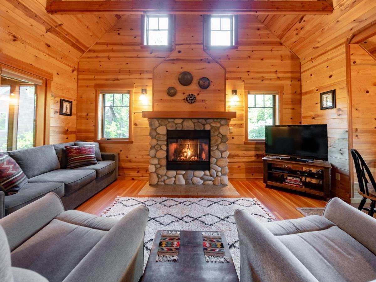 On The River Wooded Bliss Cabin Near Loloma McKenzie Bridge エクステリア 写真